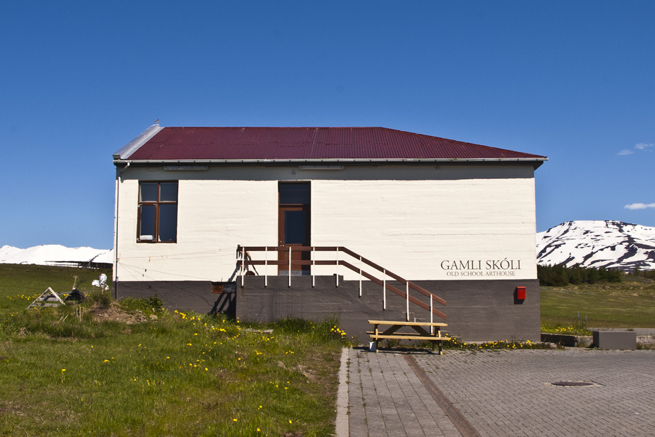 Gamlí Skolí, Iceland